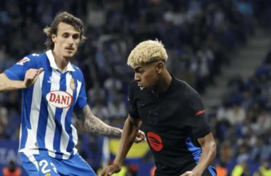 世界排名前48名但未直通世界杯国家：意大利丹麦在列