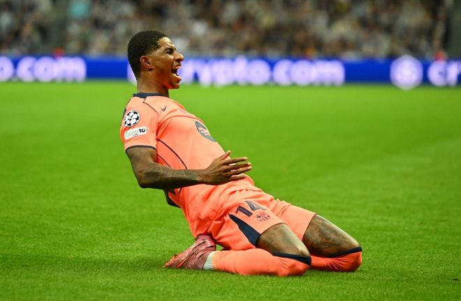 在今年新发布的中足联纪律道德准则里，“歧视”（包...